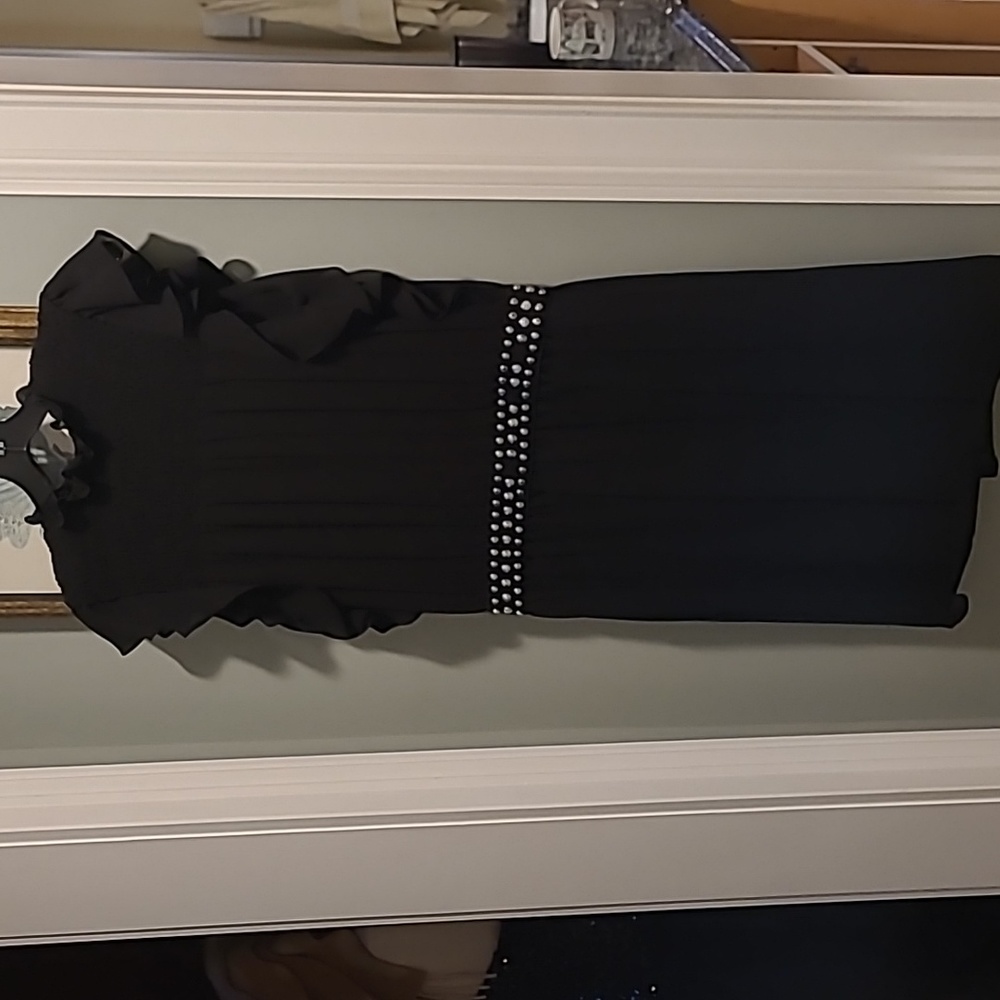 LITTLE BLACK DRESS